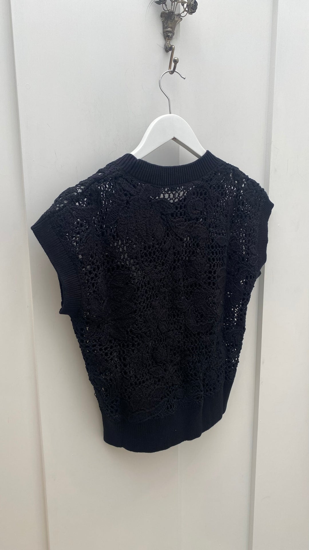 Cable Melbourne Shadow Lace Knit Top - Black - Shop 9