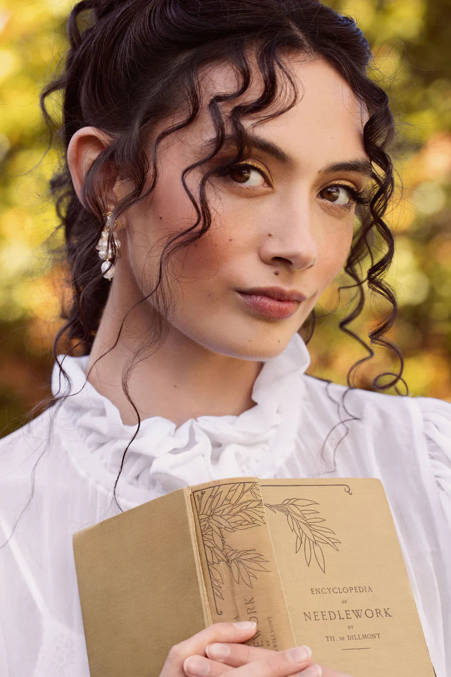 Crystal and Cord Lishara - Hand Beaded stud and freshwater pearl beads flower earrings - Shop 9