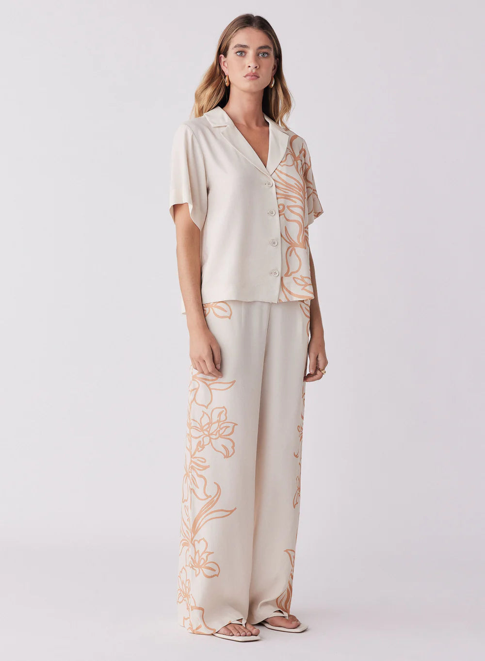 Esmaee Lolita Shirt - Ecru Floral (Pre-Order) - Shop 9