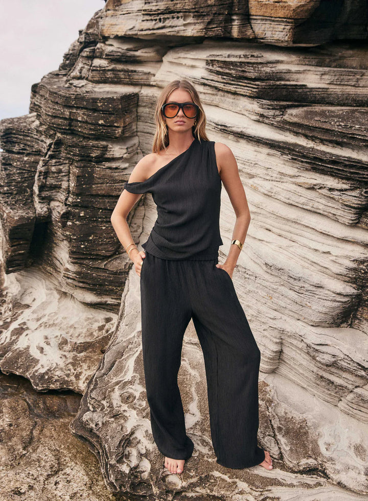 Esmaee View Blouse - Black - Shop 9