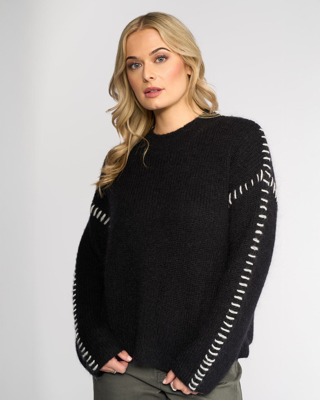 Knewe Lennox Sweater - Black/White - Shop 9
