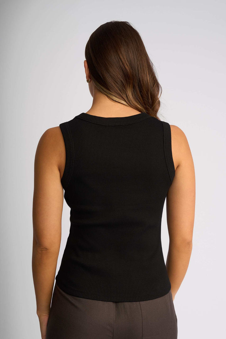Knewe True Tank - Black - Shop 9