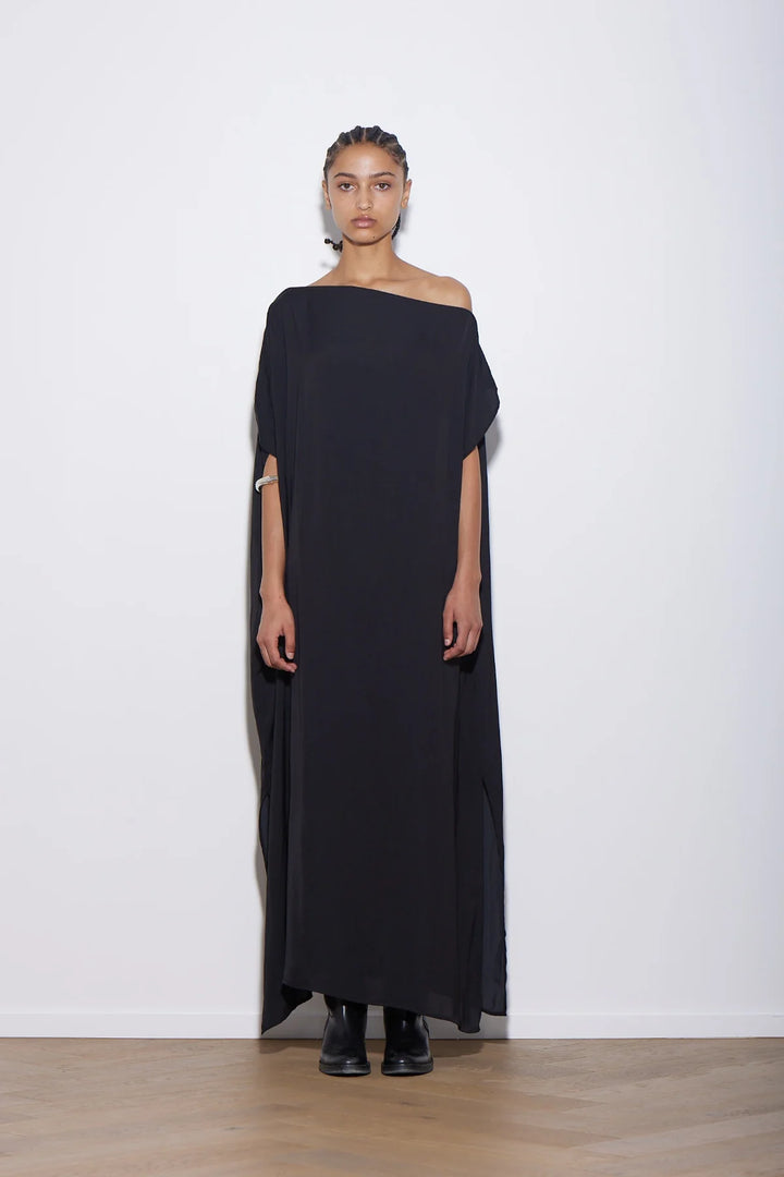 Knuefermann Ava Long Black Resort - Shop 9