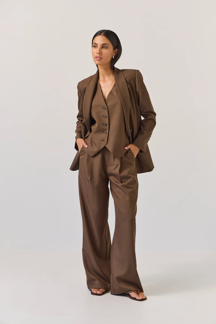 Tuesday Label Action Vest - Bitter Chocolate - Shop 9