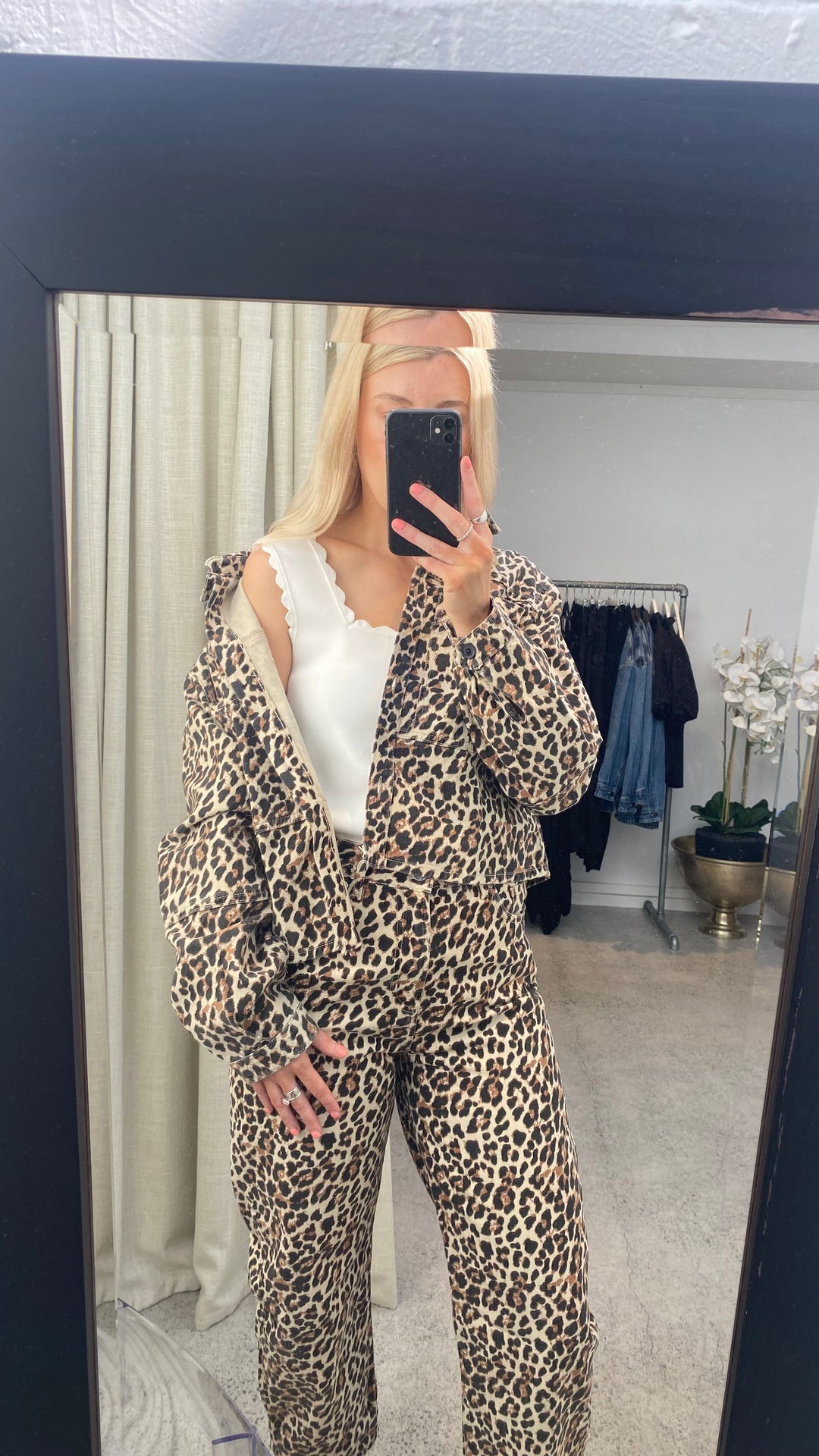 Zhrill Louie Jacket - Sand Leopard - Shop 9