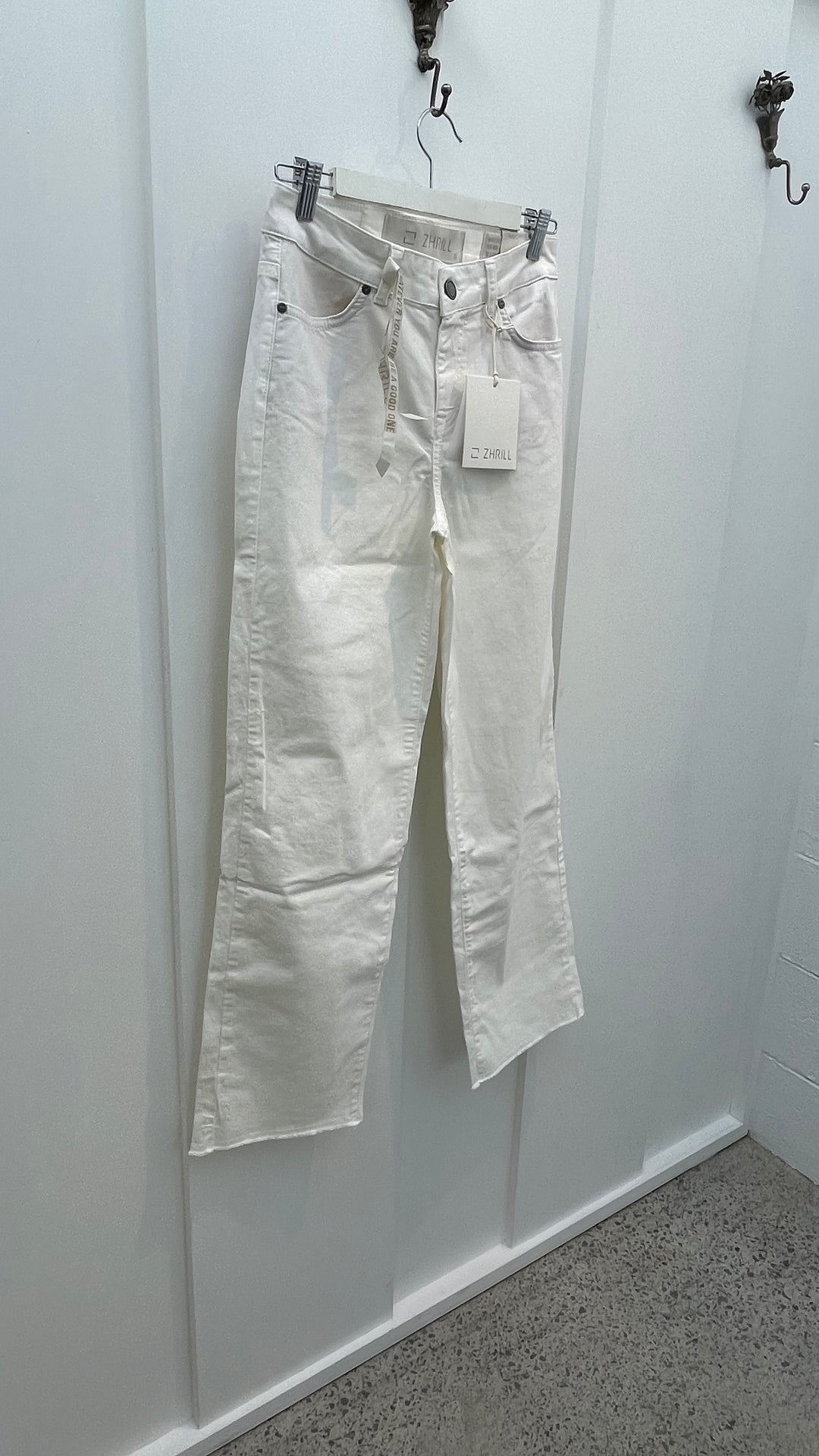 Zhrill Rilla Jean - Off White - Shop 9