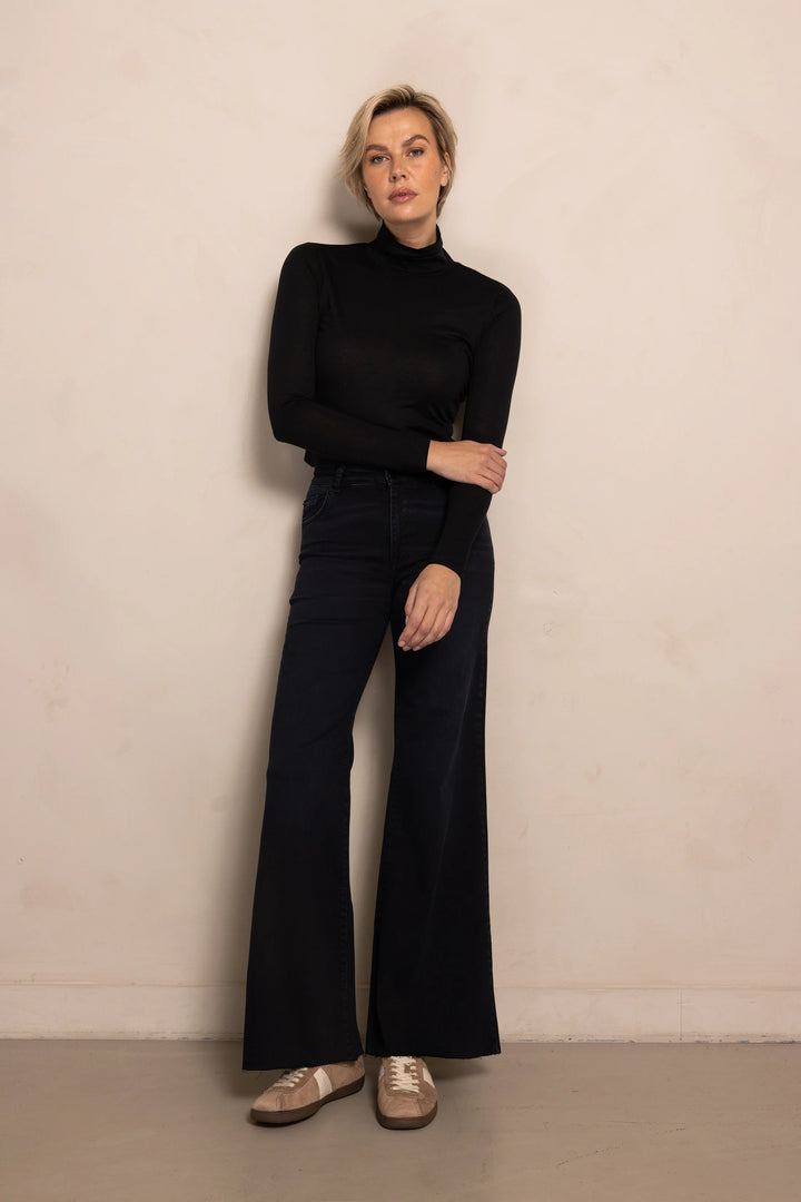 Zhrill Tona Jean - Black - Shop 9