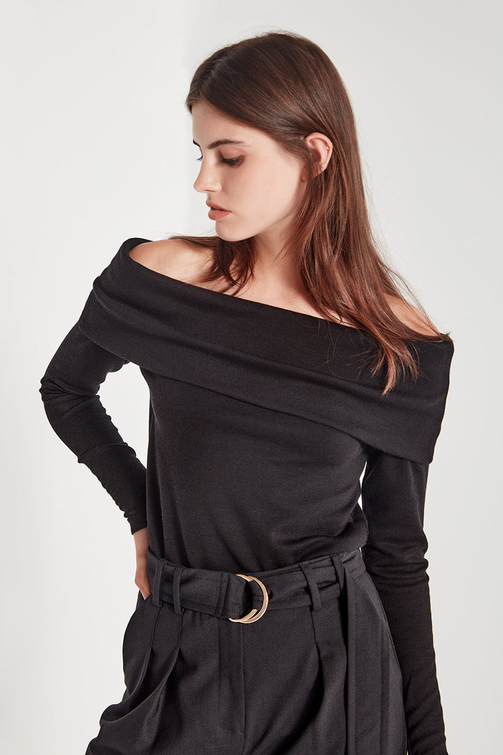 Shjark Margaux Top in Black - Shop 9